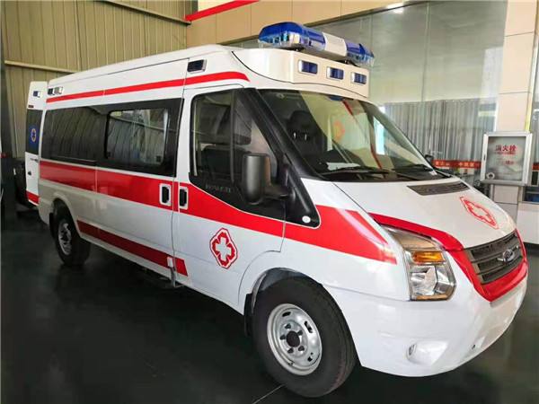 始兴县福特V362救护车